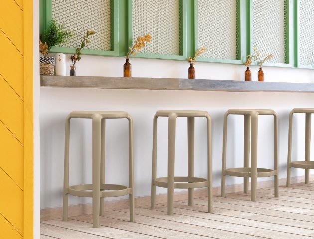 kare mobilier, MOBILIER DE COLLECTIVITÉ,Tabouret TOM TAUPE H65CM